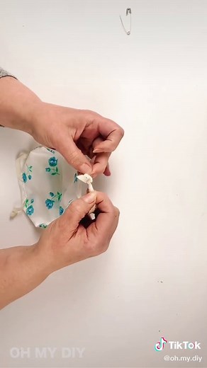Face mask Sewing 🧵 tutorial #tutorials #sewingtutorial #sewingmask #facemasktutorial #howtosew #sewmask #anticovid #antivirusmask #easysewing #mask