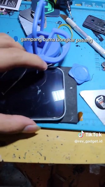 monyt😭 #lightsaber #greenlight