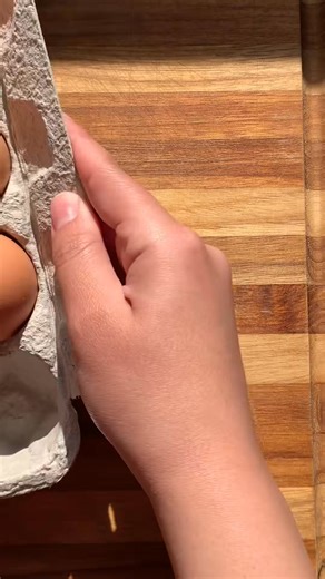 Kimchi gochujang deviled eggs 🍳 | Lindseyeatsla