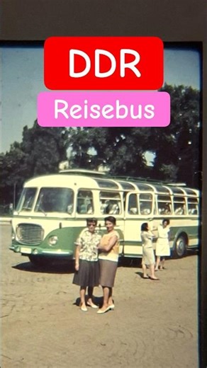 Oldtimer-Bus auf einem Dia DDR ? Reisebus 70er Jahre