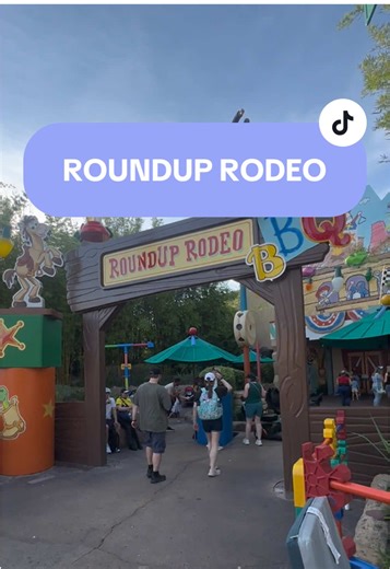 Have you been to Roundup Rodeo?! It’s one of our favorites we keep going back to! 🤠✨🏰🤍🎬 #rounduprodeo #rounduprodeobbq #hollywoodstudios #disneydining #disneyplanning