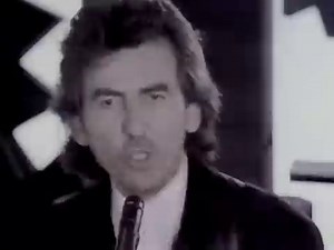 GOT MY MIND SET ON YOU - GEORGE HARRISON Canción de 1987 del cantante y guitarrista británico George Harrison. Escrita originalmente por Rudy Clark y grabada por primera vez en 1962 por James Ray junto a Hutch Davie Orchestra & Chorus con el título I've Got My Mind Set On You. George incluyó esta versión en el álbum Cloud Nine. Contó con la colaboración de Jeff Lynne. | The songs of my life