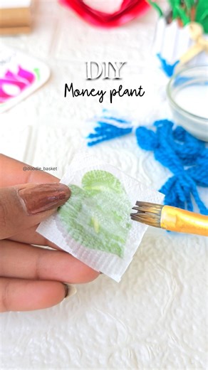 DIY tissue money plant || planter #craft #youtubeshorts #viralshorts #diyplanters #diyplants