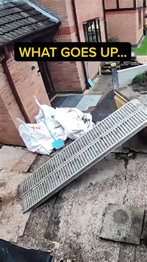 Try again mate 👎 #fyp #construction #constructionlife #builders #foryou #wheelbarrow #fails | On The Tools