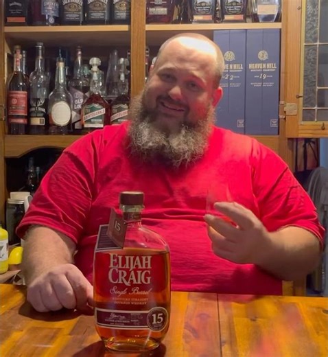 Philly reviews 15 Year Elijah Craig while the crew is on vacation. 🥃 #shorts #bourbon #cheesesteak