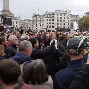 Clashes erupt in London as thousands protest UK lockdown measures | The National
