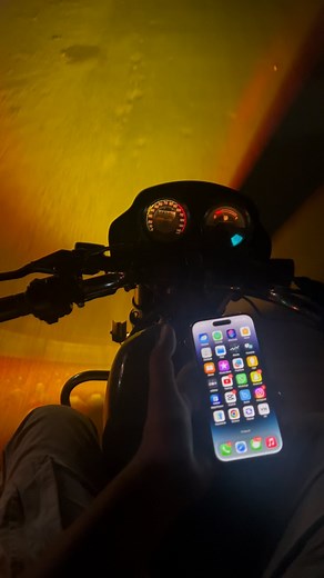 YUVI👑 on Instagram: "📞❌ . . . . . #viralvideos #viral #viralreels #viralpost #explorepage #exploremore #explore #explorar #instagramreels #insta #instagood #instalikes #instadaily #new #post #phone #call #splendor #lovers #modified #punjab"