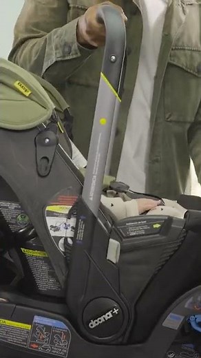 Taking the Doona Car Seat & Stroller In and Out of the Car