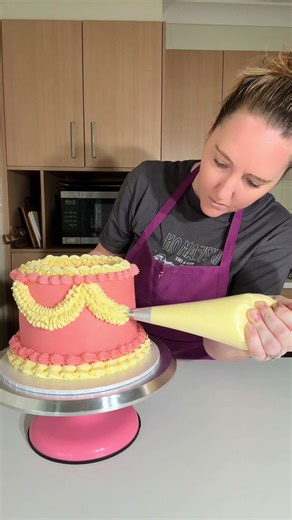 Elegant Princess Cake Design with Buttercream Piping