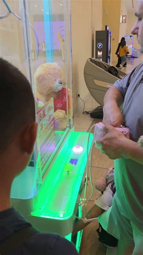 claw machine: Pink Uniform Stuff toy