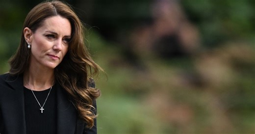 Why Does This Kate Middleton Portrait Look Nothing Like Her?