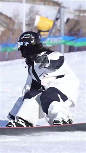 Experience the Unbearable Heatstroke Feeling While Skiing - Unbelievable