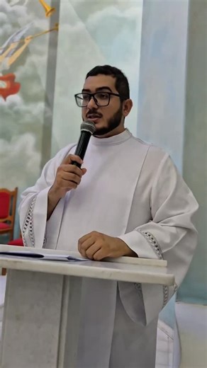 Religiosos de Nossa Senhora de Sion on Instagram: "Celebramos, hoje, o 2º dia do tríduo em preparação à Solenidade de Nossa Senhora de Sion. Naquela noite de 19 para 20 de janeiro de 1842, algo de novo aconteceu na vida de Alphonse, ele relata: “acordei assustado: via de modo fixo na minha frente, uma cruz preta com uma forma muito particular e sem o Cristo. Esforcei-me para apagar esta imagem, mas não pude evitá-la, encontrava-a sempre diante de mim, qualquer que fosse o lugar para onde eu me v