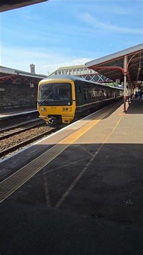 A GWR Class 165 (165108) departing Platform 2 at Teignmouth Station