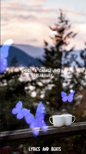 Breakaway by Kelly Clarkson #kellyclarkson #breakaway #lyrics #music #lyricsandbeats #shortvideo