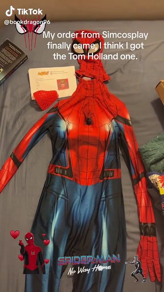 Female Spiderman Cosplay Unboxing from Simcosplay