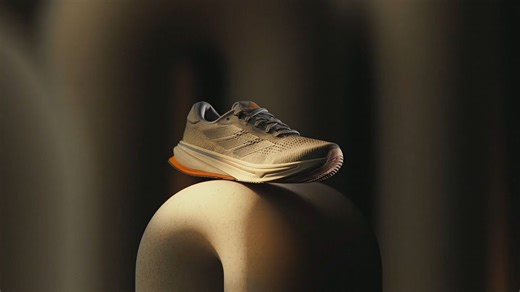 【动态视觉鉴赏】Adidas Supernova阿迪达斯运动鞋商业广告动画短片，运动鞋CG动画设计，C4D鞋类产品三维创意视觉动画，运动鞋3d动画建模