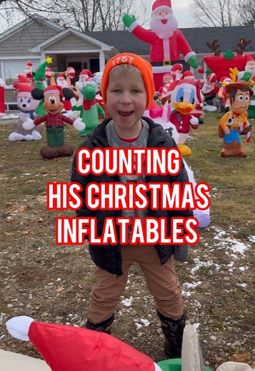 Foster's Full Christmas Inflatable Collection Tour