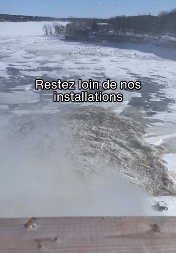 Rappel amical de rester loin de nos installations été comme hiver… même si vous savez nager.🏊 #peche #pecheur #motoneige #hydroquebec