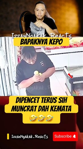 bapaknya kepo, eh muncrat dah kena matanya!🤣 #izzanngakak_reacts #lucu #ngakak #funnyshorts