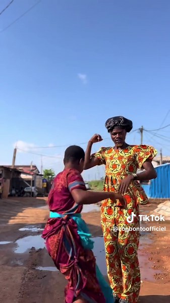 Vidéos de Zogbonto🇹🇬officiel (@zogbontoofficiel) avec son original - Podark music