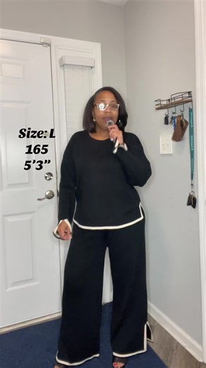 This two piece set is perfect for the fall transition #blackfriday #tiktokshopfinds #tiktokmademebuyit #fallfashiontrends #sweaterweather #womensclothes #twopieceoutfit