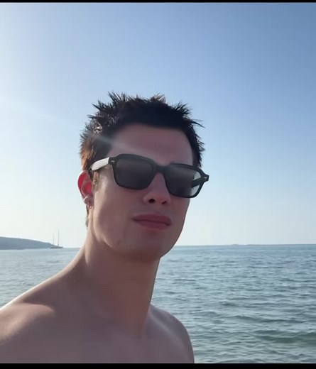 Nicholas Galitzine Height Revealed | Atenas, Bottoms & More!