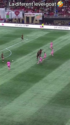 La Diferent Level Goat: Messi vs CR7