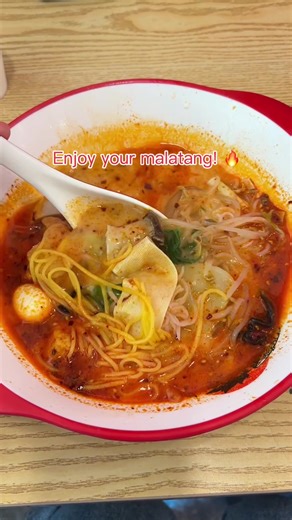 Ordering Malatang in Korea 🇰🇷 • Price based on item weight so choose wisely!💰 You can add beef and other extras for an additional fee 😉 kangen banget🥲 #malatang #visitkorea #winterfood #korea #kungfumalatang