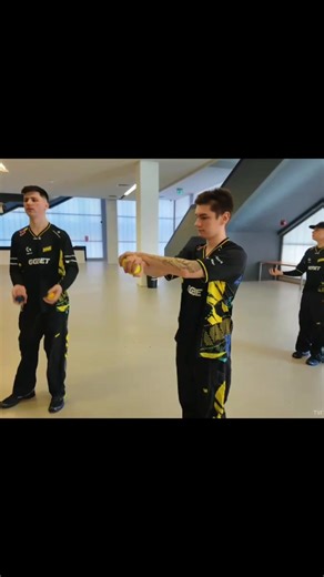 Valeriy b1t Vakhovskiy: Prime Time CS2 Highlights