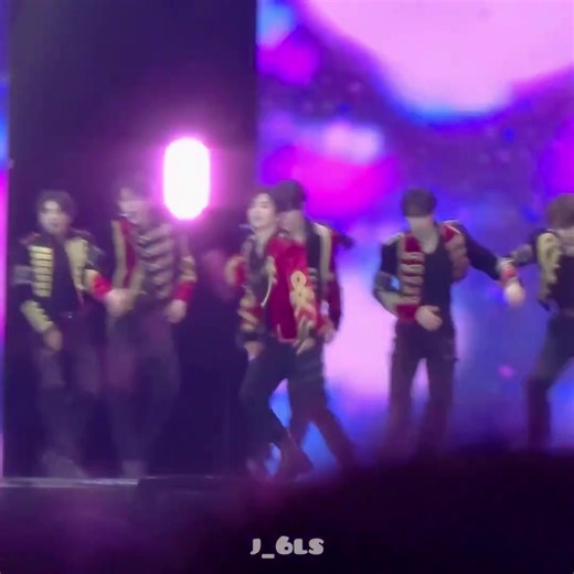 Today's iconic Haobins in incredibly beautiful outfits. | Hazel Bak