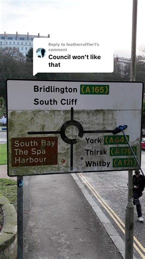 Cleaning Tips: Effective Pressure Washing for Signs