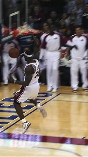 446K views · 3.6K reactions | LeBron James PASSED Karl Malone Mailman on the all-time scoring list!  Take a look back ⏪ at LeBron & Karl Malone show off some of their dunks they’ve thrown down in their careers. | NBA | Facebook