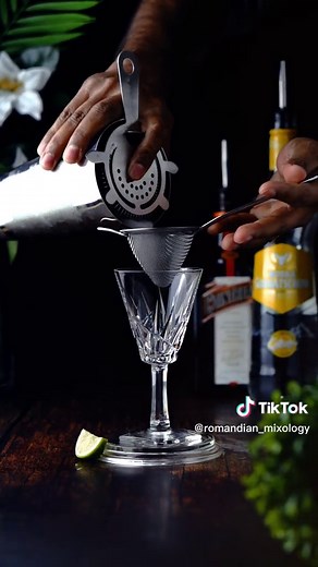 How to make a Kamekazi cocktail #romandianmixology #cocktailsin30 #cocktailsin60 #cocktail #cocktailparty #cocktailrecipes #instacocktails #craftedcocktails #tw50bc #drinkporn #cocktailoftheday #mixology #homebartender #viralreel #reelInstagram #cocktailoftheweek #asmr #satisfying #cocktailrecipe #drinkingasmr #kamekazi #vodka #christmascocktail #christmas #howtomakeacocktail