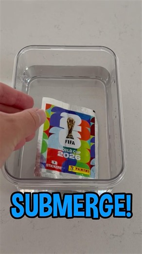 I FROZE a Panini World Cup 2026 sticker pack… 🤯🥶