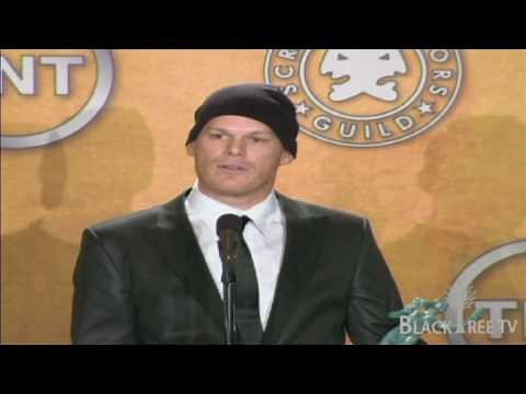 Michael C. Hall wins Actor® for his role in DEXTER at SAG Awards