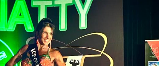 "Elle incarne la rigueur, l’élégance et la détermination" : à 50 ans, cette athlète cadurcienne est championne de France de bodybuilding naturel