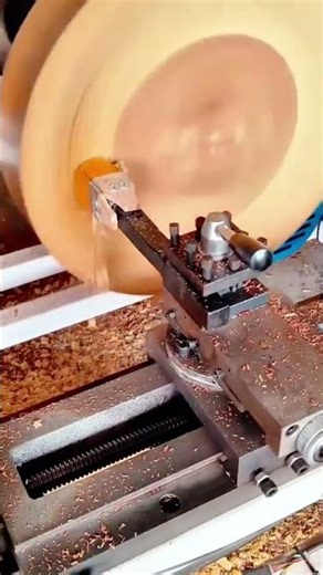 Masterful Wood Turning Operation Creating Perfect Circular Form swiftly
