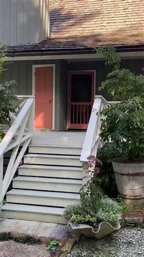 Step inside James Farmer’s cozy mountain cottage retreat! 🏡🏔️ Join Caroline as @jamestfarmer shares how he balances neutrals and pops of color, creates cozy spaces, and extends his signature style to the lush gardens and porches in this beautiful vacation property. 📢 Exciting news! You can also save 30% sitewide when you use code HARVEST during our social exclusive—Offer ends 10/20. Cannot be combined with site offer. ✨ Full tour (with links to shop the look!) is now live on the Ballard Desig