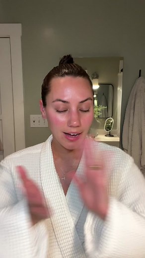 Does contouring your face with self-tanner drops work? Let’s find out with @Cammie Scott! #SephoraSquad