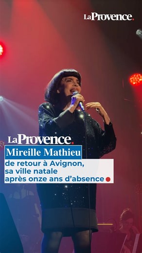 🎤 Onze ans après son dernier passage, Mireille Mathieu a retrouvé Avignon, sa ville natale, ce vendredi 5 décembre, à Confluence. Elle donnera un deuxième concert le samedi 6 décembre dans cette même salle de spectacle. | La Provence