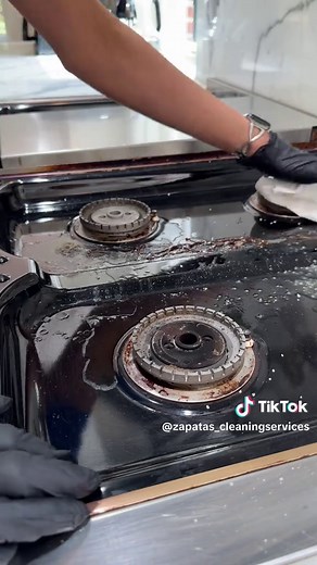 Effective Gas Stove and Oven Cleaning Tips