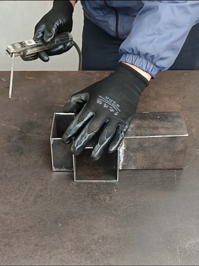 How To Make A Heating Stove - Burning Wood Pellets Is Really Simple And Effective !!! #fbreelsfypシ゚viralシ #reelsvideoシ #fbreelsfypシ゚ #fbreels #fb #shorts #short #fblifestyle #fbreelsfypシ゚viralfbreelsfypシ゚viral #shortreel | Wendy Hicks