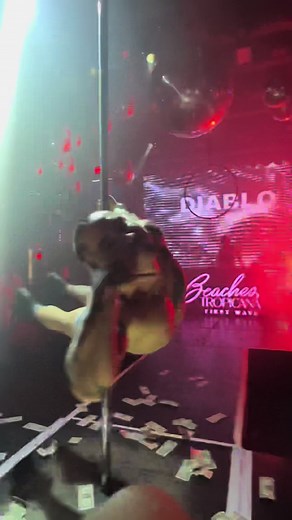 I make money moves 😉 #callme #polemaster