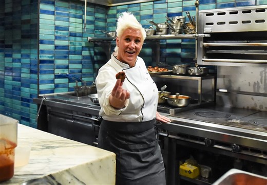 Anne Burrell's Pulled Pork Was a Hit With Many Food Network Fans — But Its Sauce Was Less Loved