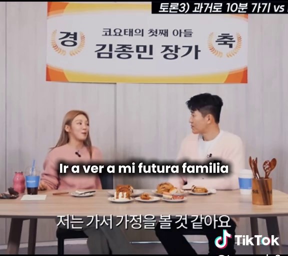 Hyoyeon Dances: A Beautiful Performance by Girls' Generation