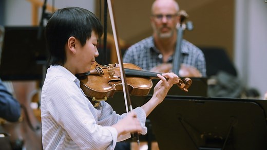 My debut album is out today on Decca Classics! I'm so happy to share it with you all. Many of you have been following my journey since the Menuhin Competition in 2018 and I'm so grateful for all of your support. You can now listen to 'The Four Seasons' on all streaming platforms and on CD. Let me know what you think in the comments... | Christian Li