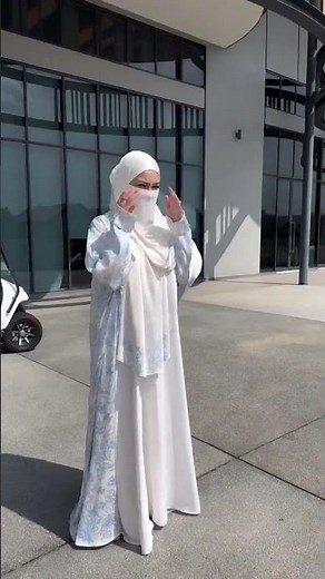 Neelofa || Cardigan Aaliaa by NunHa