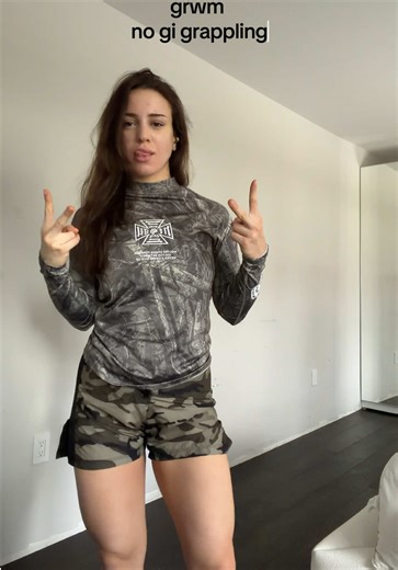 Beautiful Sunday Grappling Rolls Experience