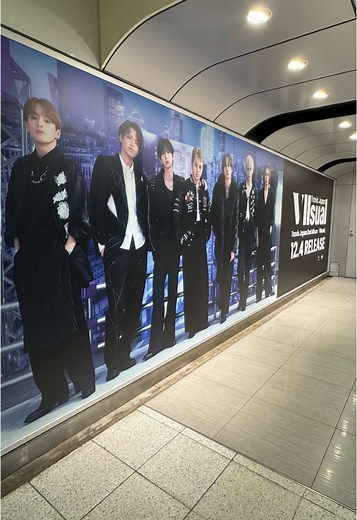 名古屋のVIIsual見てきましたー！✨サンロード地下街、いつもの名鉄百貨店前のところです🐯 ビジュが良い、皆良い！！！ #TravisJapan #トラジャ担と繋がりたい #トラジャ #VIISual